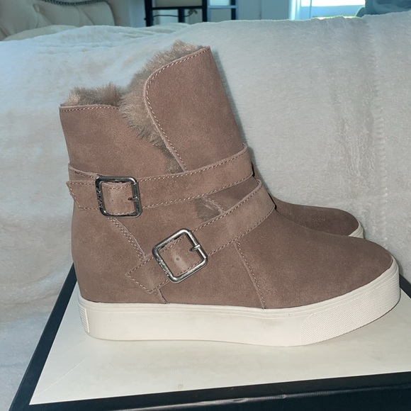 NWT J/SLIDES WELLS Taupe Suede Hidden Wedge Faux Fur Platform - Picture 11 of 16